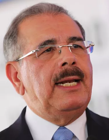 Presidente Danilo  Medina entrega  2 centros educativos en Pedernales