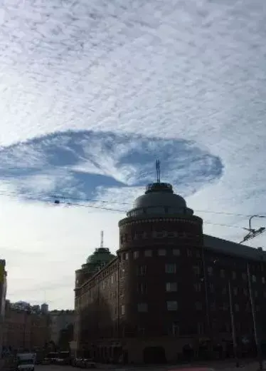 Misterioso agujero sobre el cielo de Finlandia