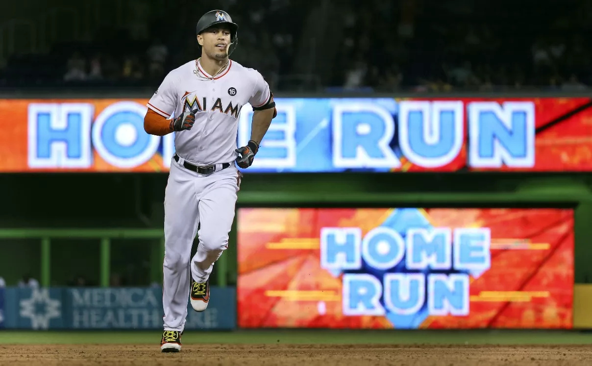 Cinco equipos se lanzan a la   caza de Giancarlo Stanton