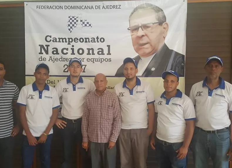 Espaillat triunfa en torneo de ajedrez