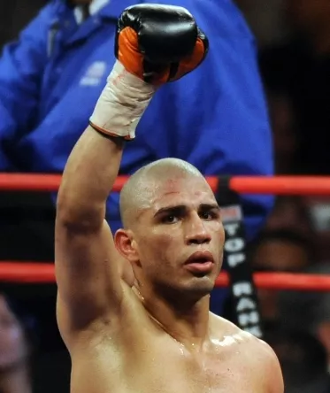 Miguel Cotto asegura que se retira en diciembre