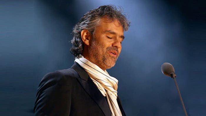 Tenor italiano Andrea Bocelli cancela dos conciertos en España por bronquitis