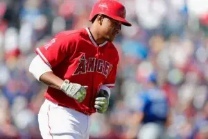 Dominicano Jefry Marte conectó jonrón en triunfo de los Angelinos