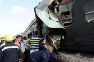 Choque de trenes en Egipto deja 43 muertos, 122 heridos