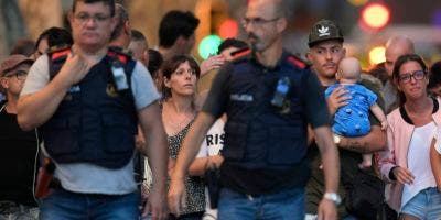 Hallan muerto un sospechoso que se saltó un control tras atentado Barcelona