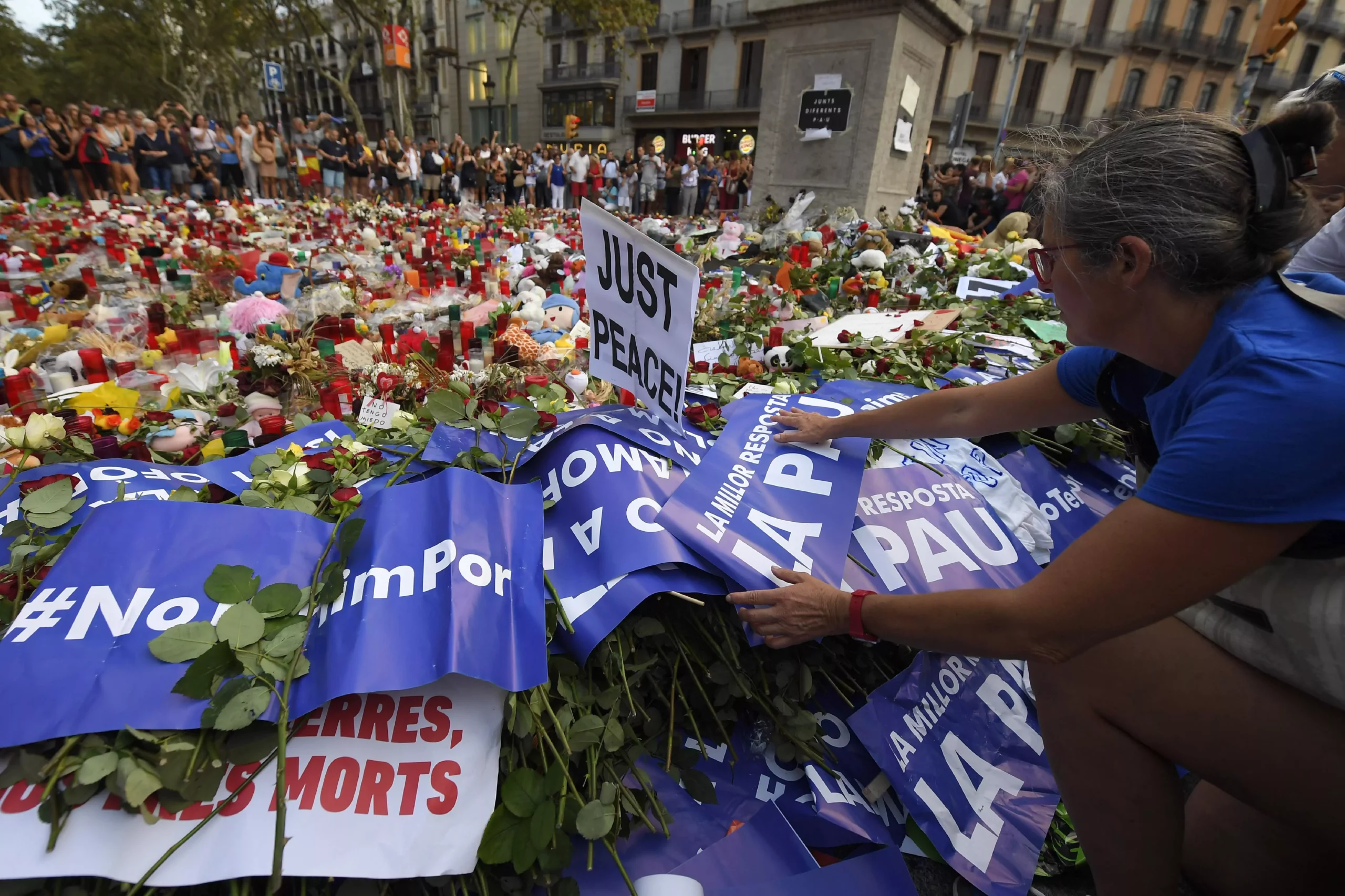 Medio millón de personas gritan en Barcelona “No tengo miedo” contra el terrorismo