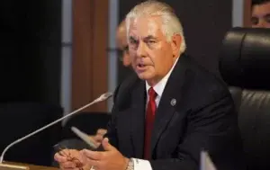 Secretario de Estado Tillerson se reúne con el canciller ruso Lavrov