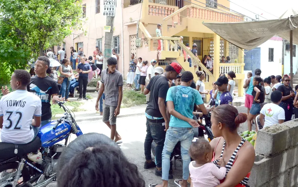 Sepultan restos del joven Fernelis Carrión