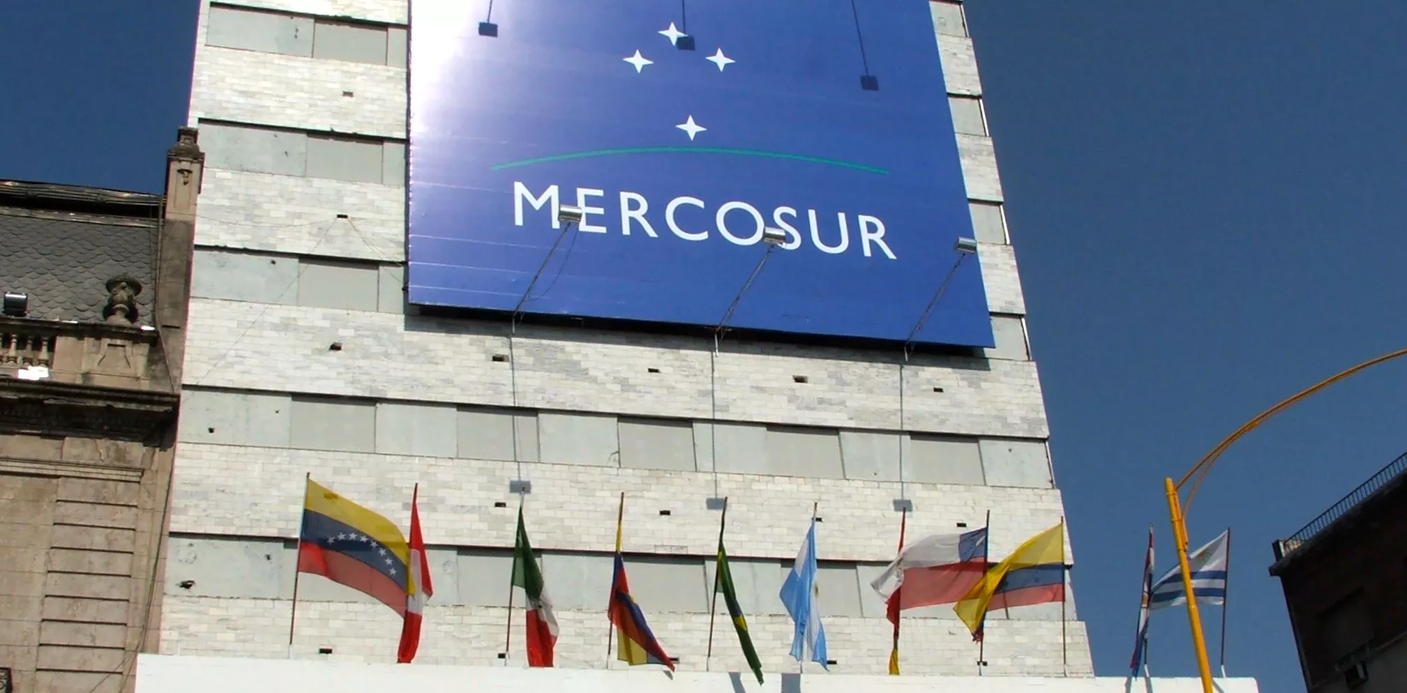 Mercosur aplica “cláusula democrática” y amplia suspensión contra Venezuela