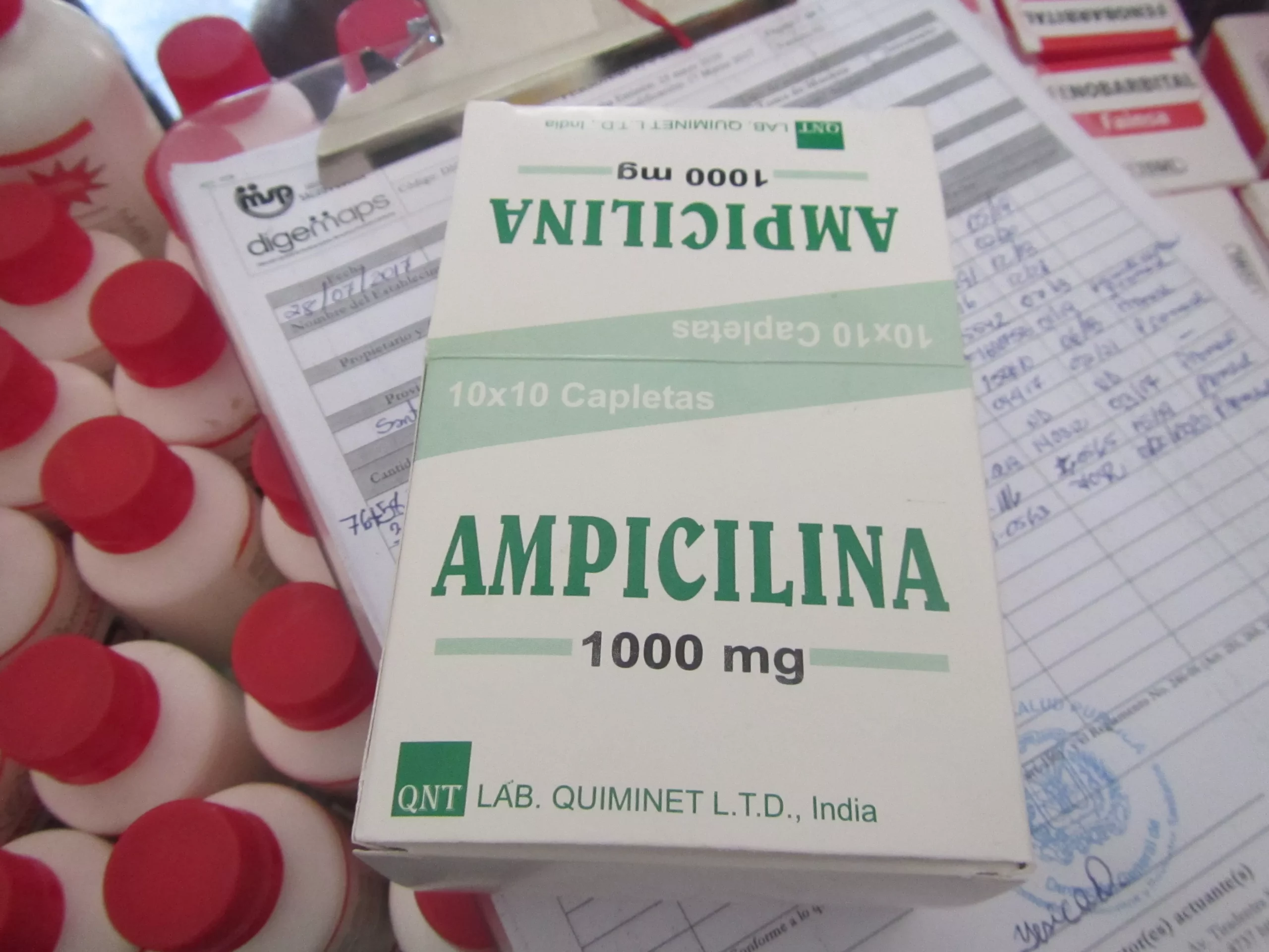 Salud Pública cierra farmacéutica vendía medicinas falsas y sin registro sanitario