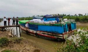 Tratan de asaltar un barco con ayuda humanitaria en Dominica tras paso María