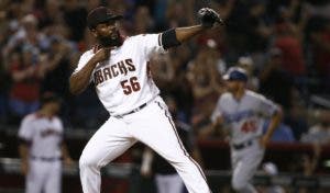 Fernando Rodney se luce otra vez con flechas imaginarias