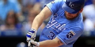 Brandon Moss guía la victoria de los  Reales