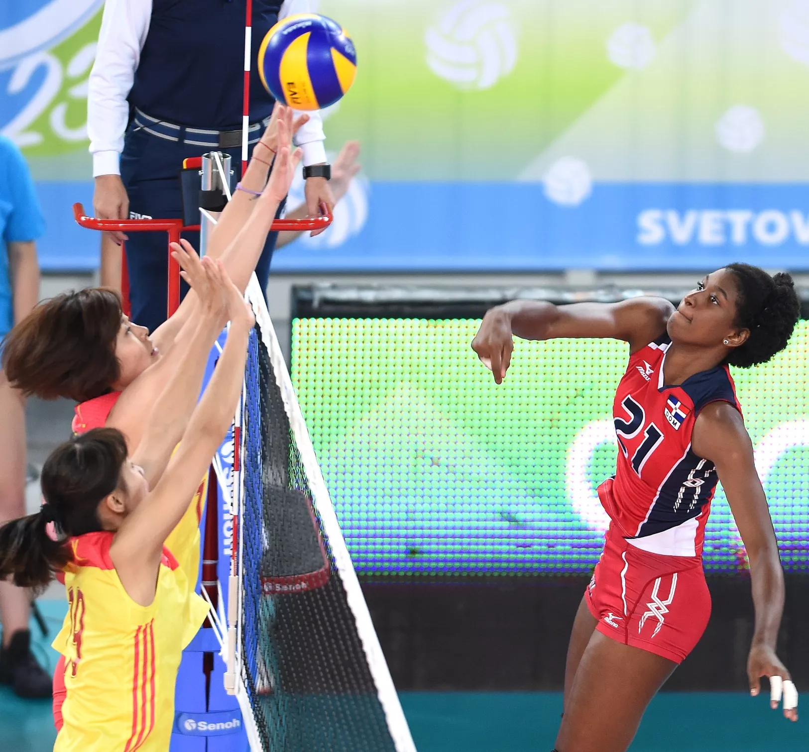 RD barre a China 4-0 en Mundial Voleibol