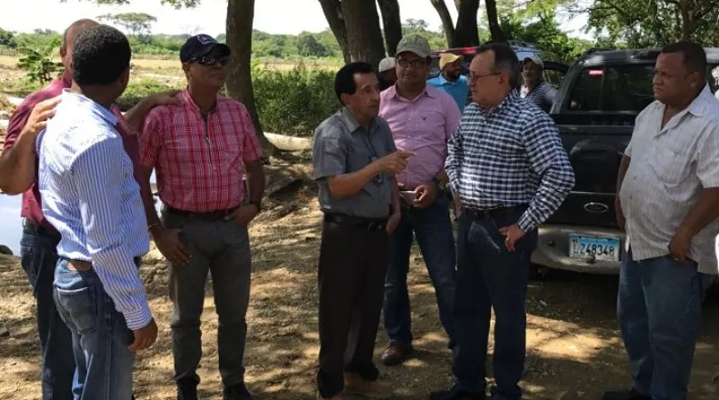 Agricultura evalúa daños del huracán; Estévez recorre zonas