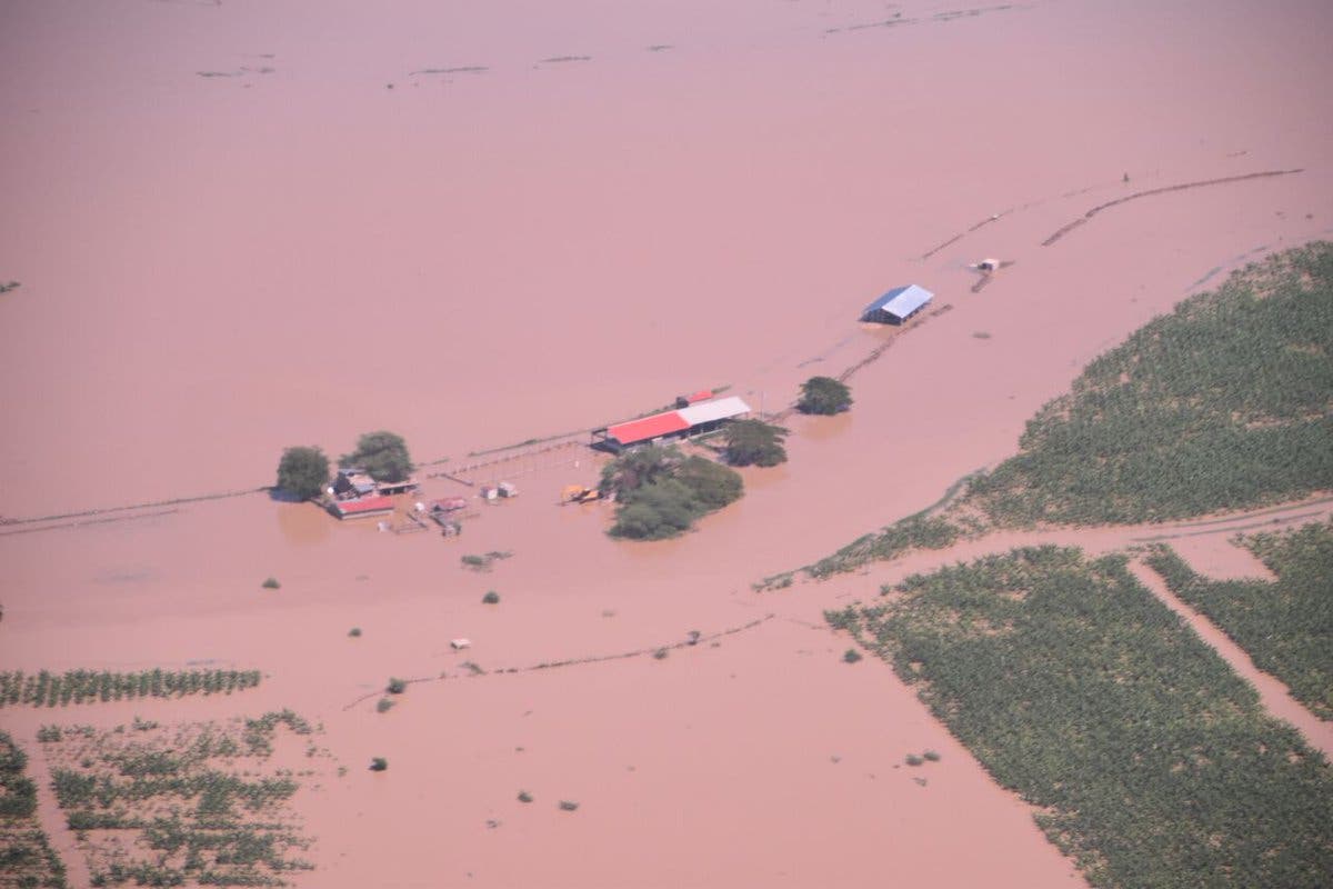 Al menos 15 comunidades incomunicadas por desbordamiento del río Yuna
