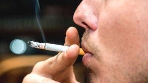 EE.UU. considera reducir la nicotina en el tabaco a niveles no adictivos