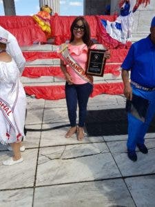 Abogada de migración Yudith Feliz encabeza desfile de ¨Quisqueya en Acción¨ en Rhode Island