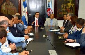 Navarro activa plan de contingencia escolar ante paso huracán Irma