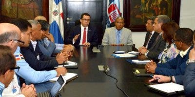 Navarro activa plan de contingencia escolar ante paso huracán Irma