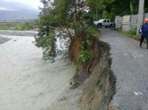 Quienes se arriesgan a cruzar por el lugar ponen sus vidas en peligro.