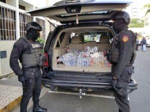 DNCD decomisa 111 paquetes de droga en Santo Domingo Este