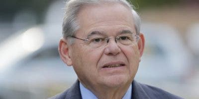 EEUU: Anulan juicio por corrupción contra senador Robert Menendez