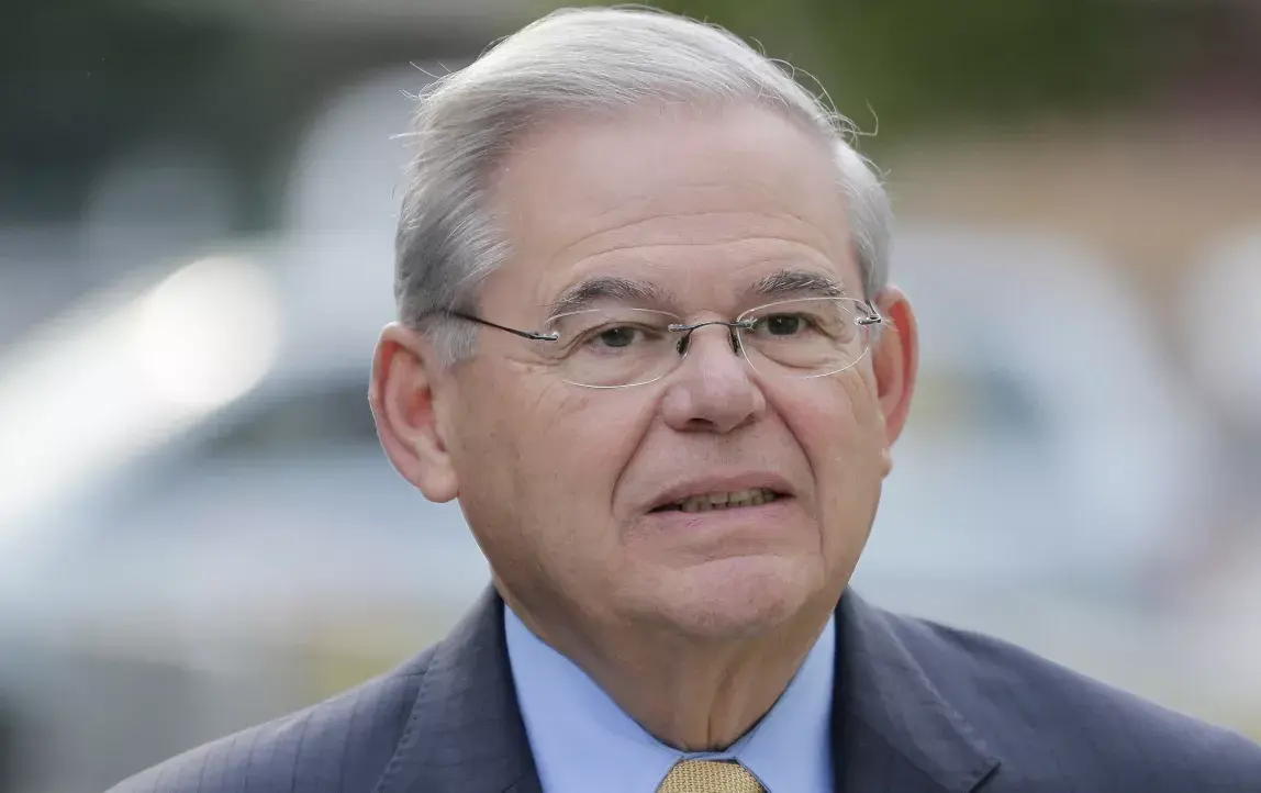 EEUU: Anulan juicio por corrupción contra senador Robert Menendez