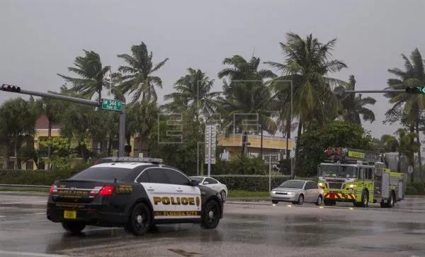 El huracán Irma se cobra las tres primeras víctimas en Florida