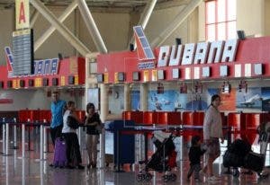 El aeropuerto de La Habana reinicia vuelos tras el huracán Irma