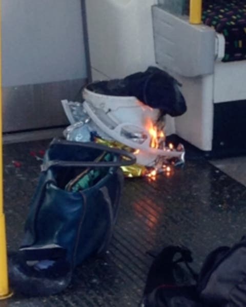 Estalla bomba casera en el metro de Londres: 22 heridos