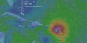 Extranjeros en Puerto Rico viven con pavor la llegada del huracán María