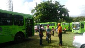 Defensa Civil envía desde hoy autobuses a las provincias bajo alerta por María