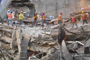 Paciencia y fe en la búsqueda de víctimas del terremoto en México