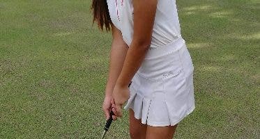 Camila Yoo se destaca en torneo golf juvenil