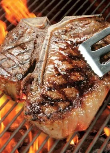 Piden 5 libras de carne asada por el rescate de un niño