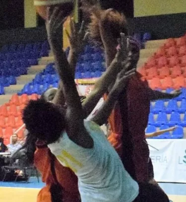 San Carlos  y Hato Mayor a final de Campeonato de Baloncesto