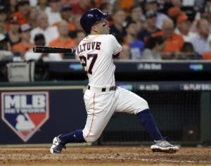 José Altuve, con 3 jonrones, guía triunfo de los Astros sobre Boston