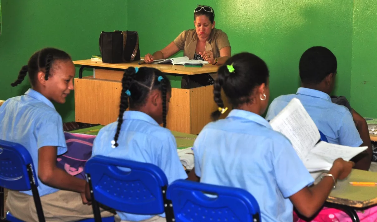 Ministerio de Educación nombrará por concurso a directores regionales y de distritos