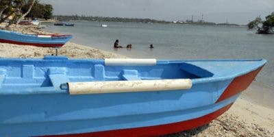 La Fuerza Naval de Nicaragua rescata a tres dominicanos que naufragaron en el Mar Caribe