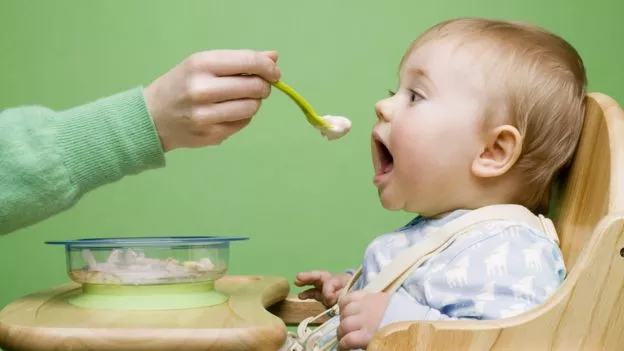 Cuatro trucos para lograr que los niños coman alimentos nuevos, según los científicos