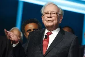 Warren Buffett dice que eliminar el impuesto de sucesiones sería un “error terrible»