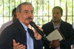 Danilo Medina brinda apoyo financiero a proyectos de mujeres rurales