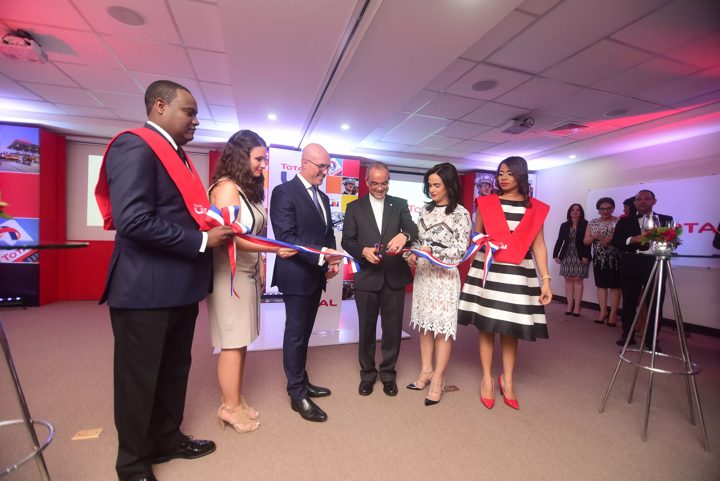 Total Dominicana inaugura un centro de capacitación para la región del Caribe