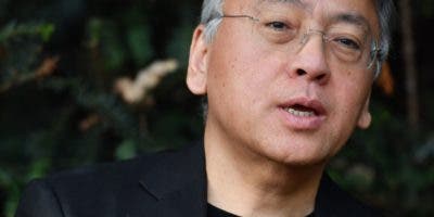 Novelista Kazuo Ishiguro gana el Nobel de Literatura