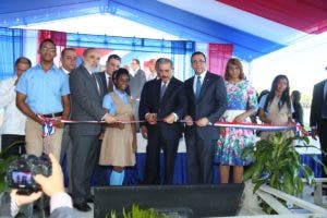 Presidente Danilo  Medina entrega 6 planteles escolares en San Pedro de Macorís