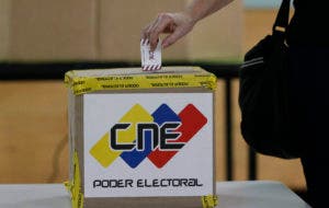 Venezuela se alista para las presidenciales partida en dos pedazos