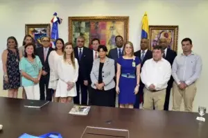 Empresarios colombianos exploran el sector turístico dominicano