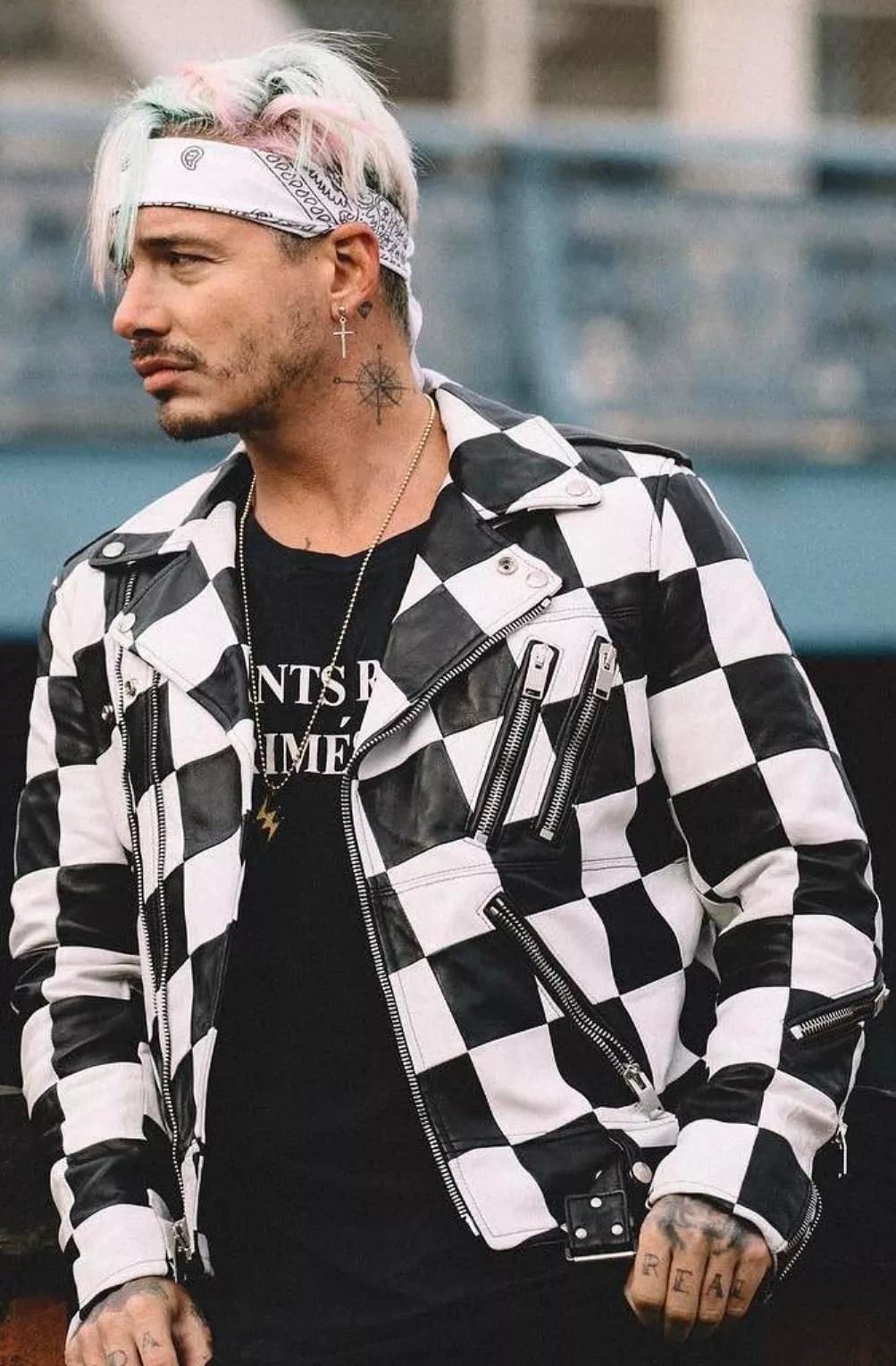 J Balvin busca hacer música para la familia