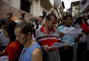 Venezuela: eligen 23 gobernadores en medio de crisis